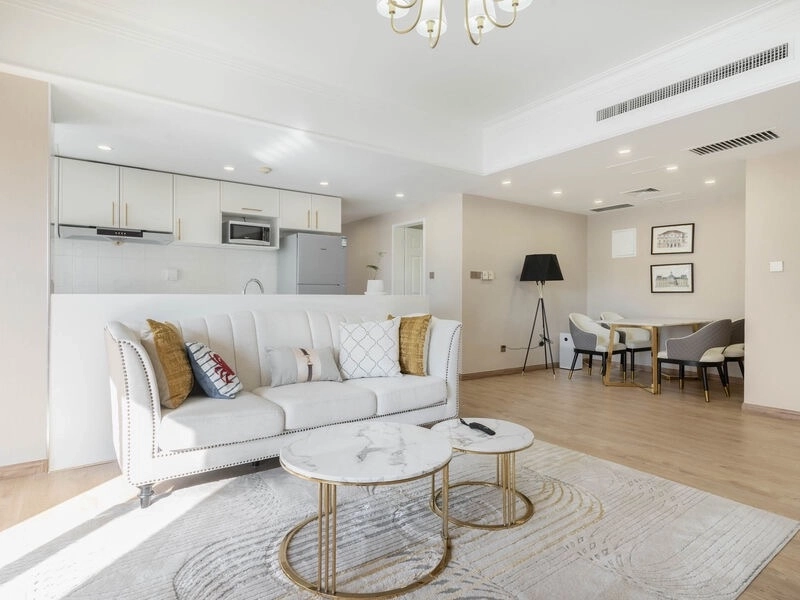 Rm 803 Unit E Chateau Regency I(3)