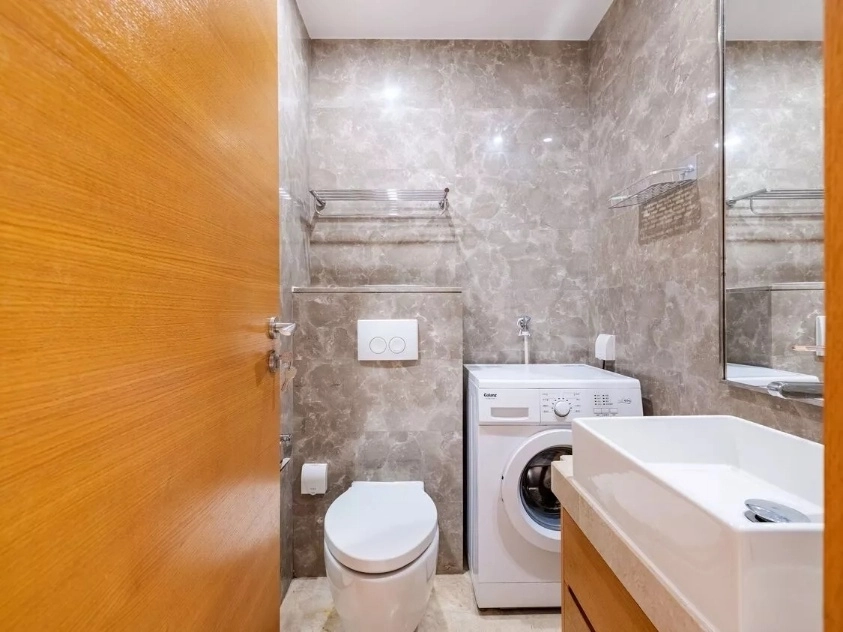 Rm 809 No 6 Guangqu Jinmao Palace East(11)