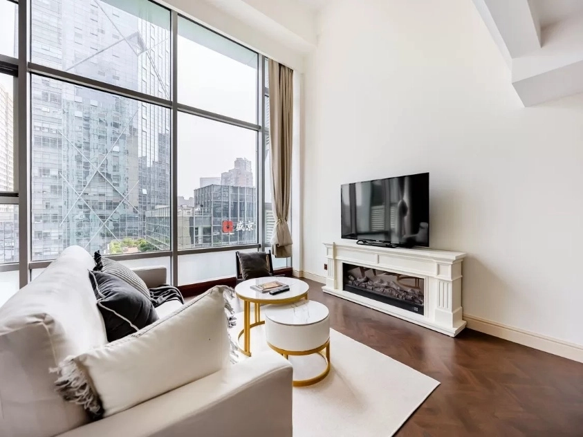 Rm 819 Bld D Chateau De Luze Apt(2)