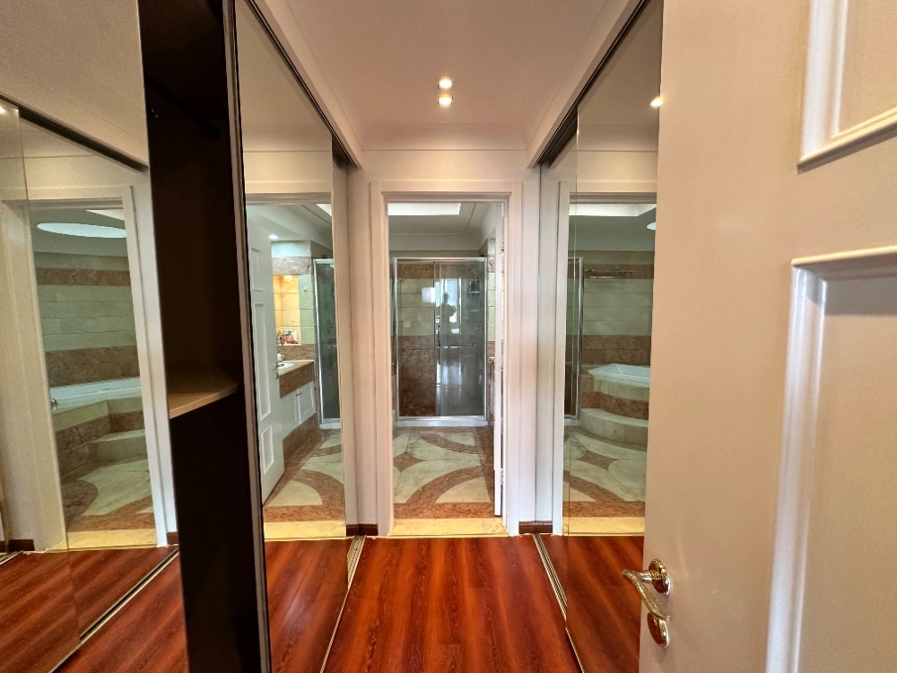 Rm 903 Bld B Yi He Int'l Center Apt(6)