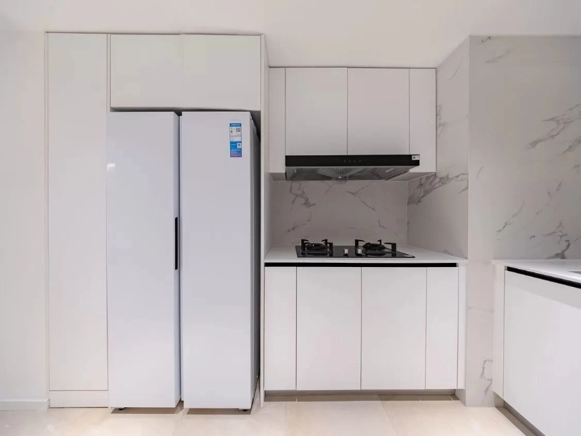 Rm 904 Unit 5 No 3 Jing Chen Int'l Apt(4)