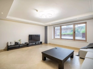 Rm 908 No 2 Alhambra Palace(3)