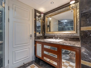 Rm 908 No 2 Alhambra Palace(9)