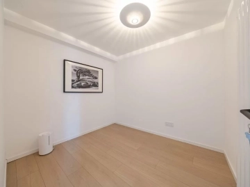 Rm 913 Bld D Chateau De Luze Apt(15)