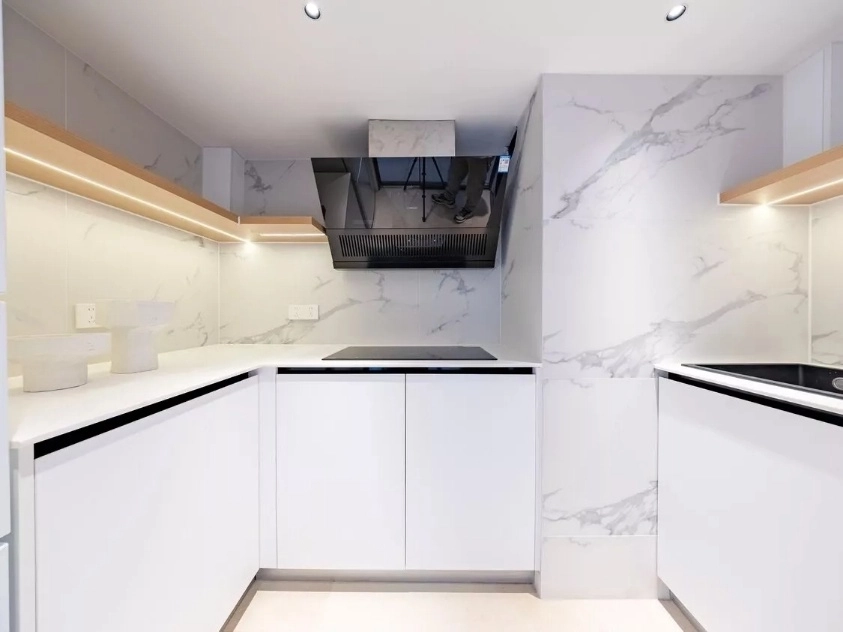 Rm 913 Bld D Chateau De Luze Apt(8)