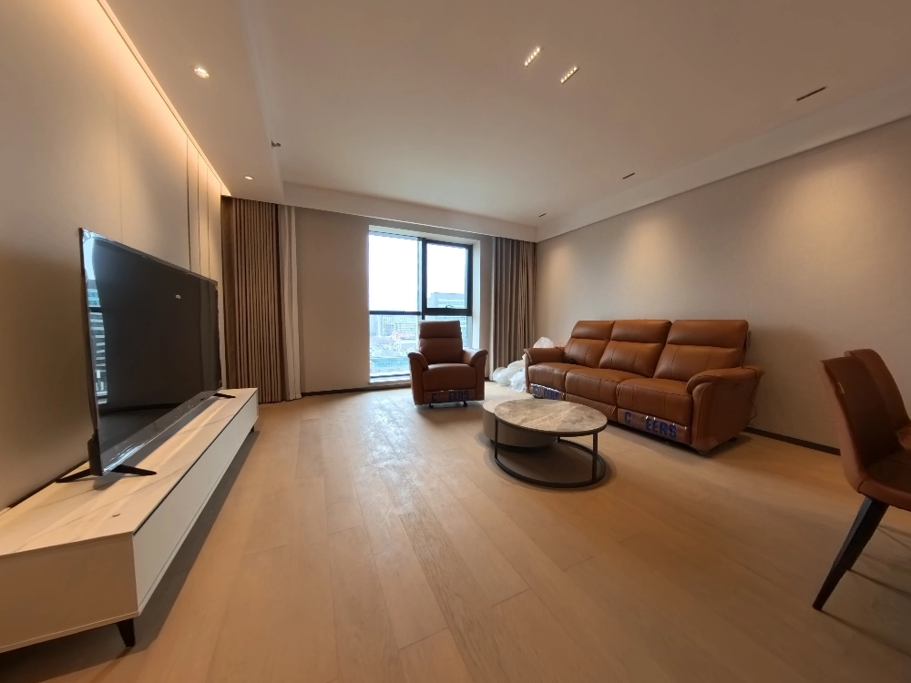 Rm 919 Lee Garden(2)