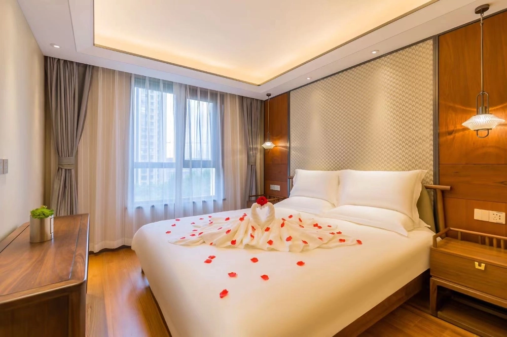 Standard 1-bdr Unit B&C Lido Apartment(6)