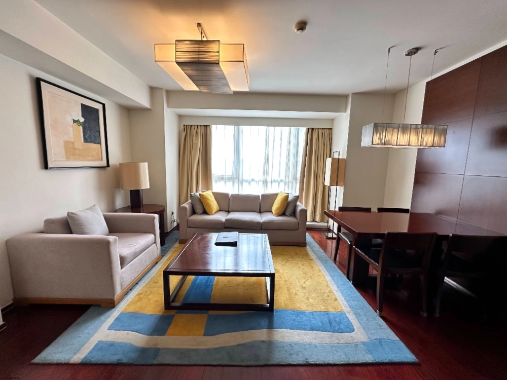 Standard 1-bdr Unit Oak Chateau