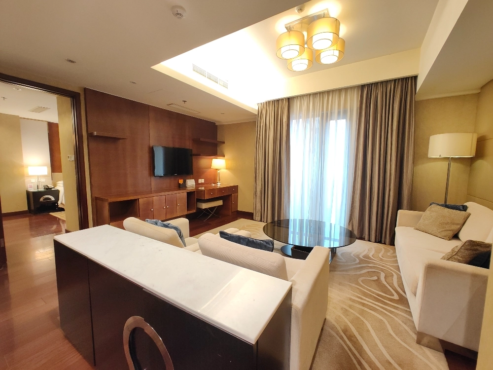 Standard 2-bdr Apt Marriott Executive Apts(2)