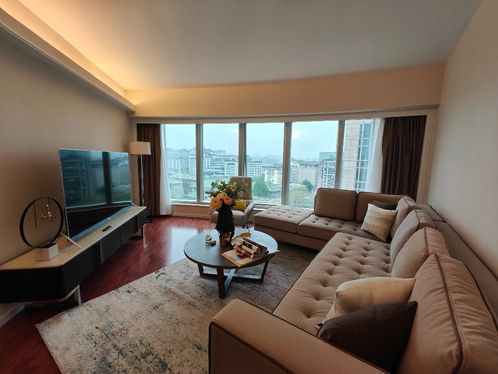 Standard 2-bdr Corner Unit Oriental Plaza
