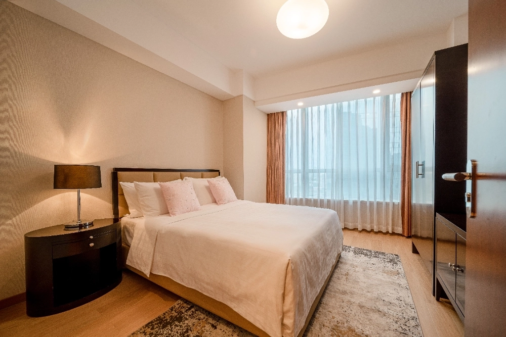 Standard 2-bdr Executive Millennium Residences(6)