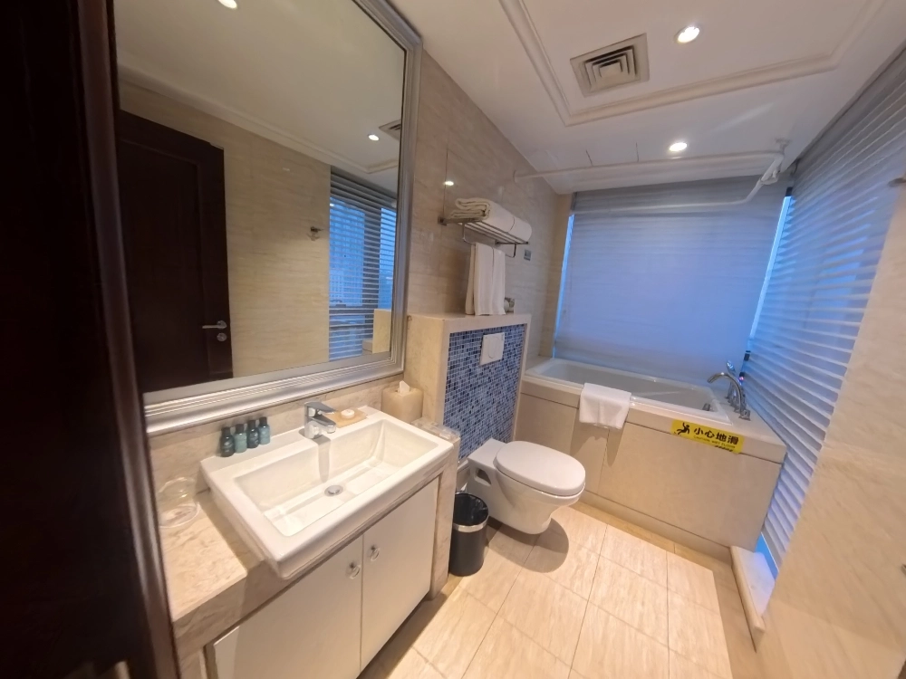 Standard 2-bdr Unit Bai Fu Yi Serviced Apt(9)