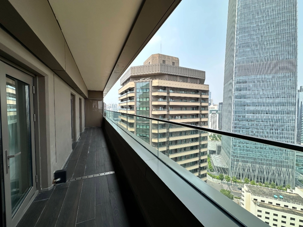 Standard 2-bdr Unit China World Apartments(2)