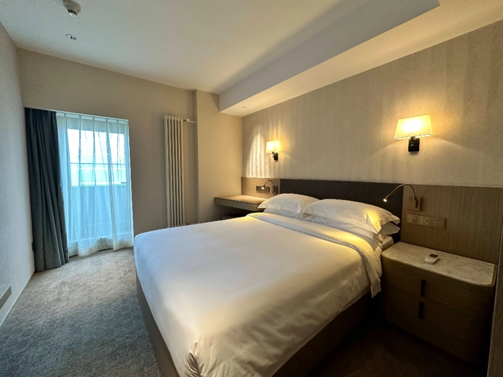 Standard 2-bdr Unit China World Apartments(9)