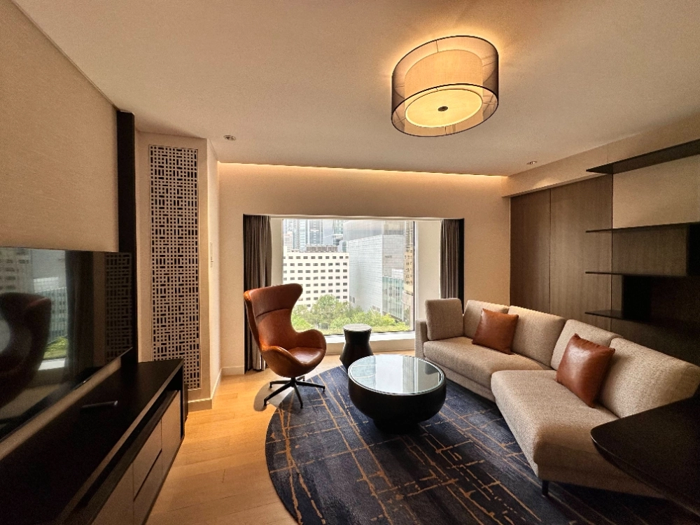 Standard 2-bdr Unit China World Hotel Residences