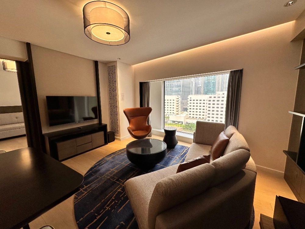 Standard 2-bdr Unit China World Hotel Residences(2)