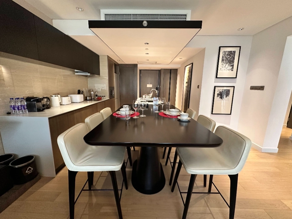 Standard 2-bdr Unit China World Hotel Residences(4)