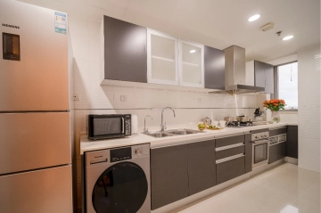Standard 2-bdr Unit Millennium Residences(3)