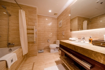 Standard 2-bdr Unit Millennium Residences(5)