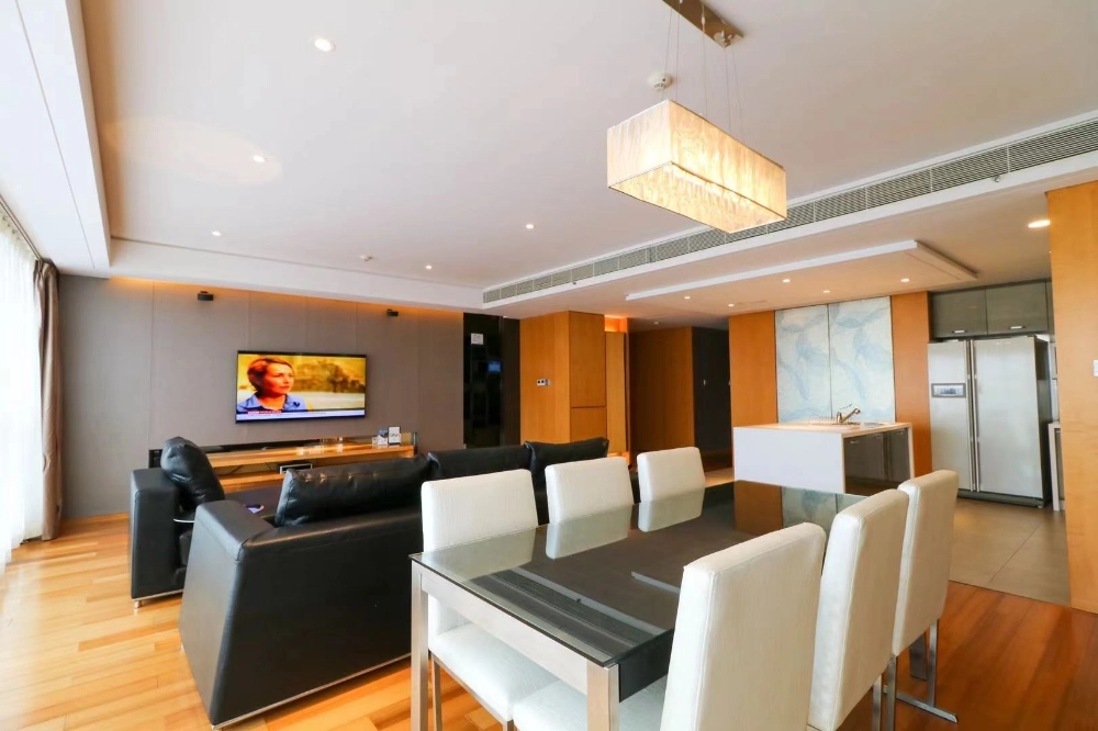 Standard 3-bdr Premier Ascott Raffle City Beijing