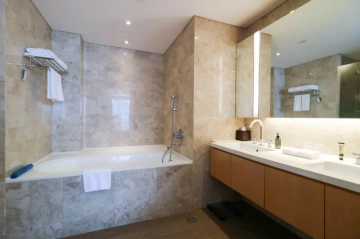 Standard 3-bdr Premier Ascott Raffle City Beijing(7)