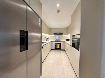 Standard 3-bdr Unit China World Apartments(6)