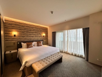 Standard 3-bdr Unit China World Apartments(10)