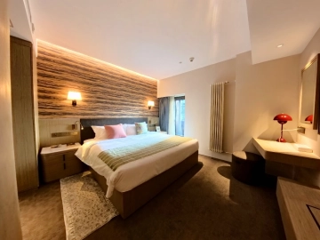 Standard A & E 1-bdr Deluxe China World Apartments(5)