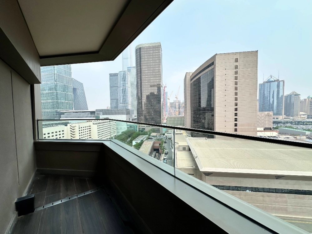 Standard B & F 3-bdr Deluxe China World Apartments(15)