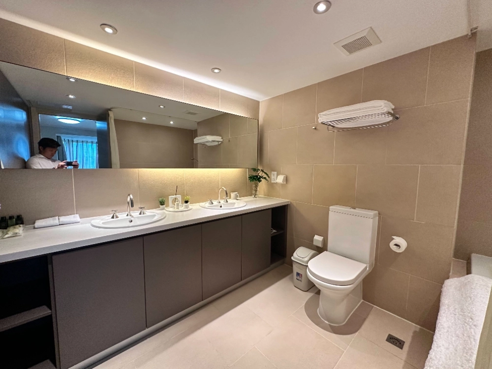 Standard Big 2-bdr Unit East Gate Plaza A(7)