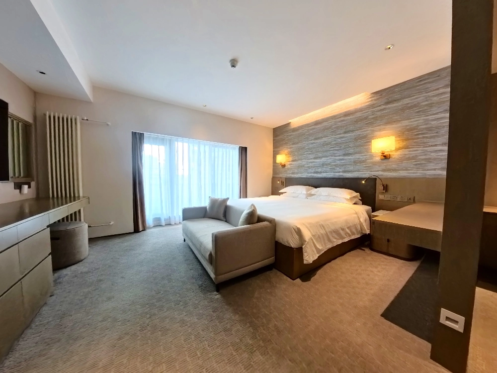 Standard M & P 4-bdr Premier China World Apartments(12)