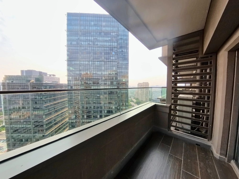 Standard M & P 4-bdr Premier China World Apartments(13)