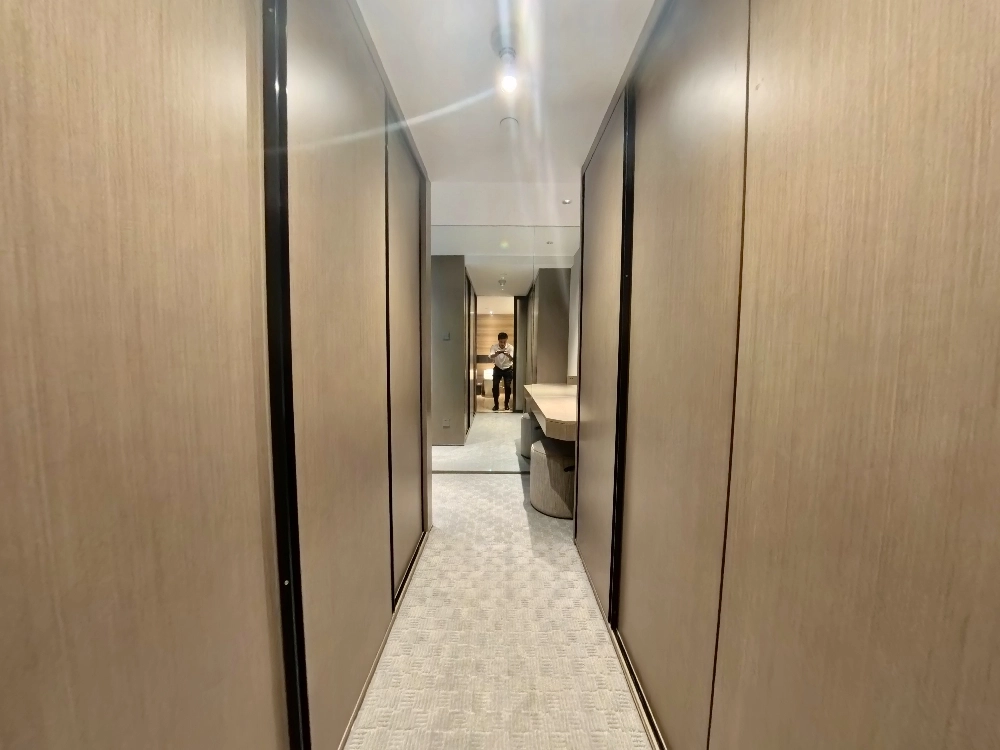 Standard M & P 4-bdr Premier China World Apartments(16)