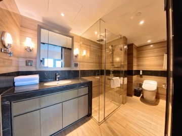 Standard M & P 4-bdr Premier China World Apartments(20)