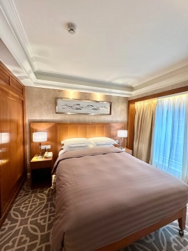 Standard Pacific Heights 3-bdr Unit Oriental Plaza(8)
