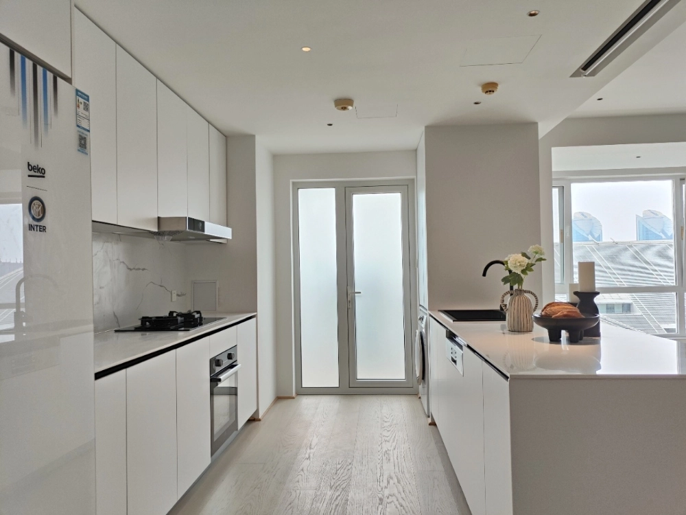 世贸国际公寓C座2单元22F室(4)