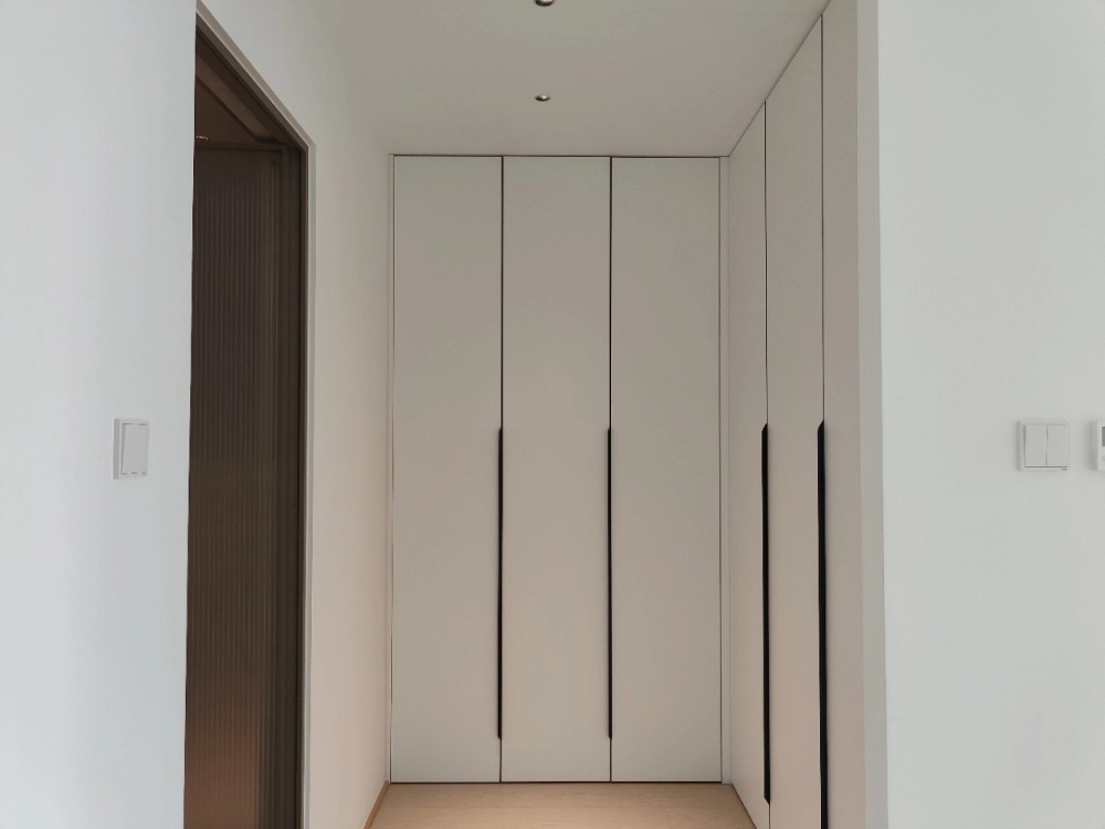 世贸国际公寓C座2单元22F室(7)