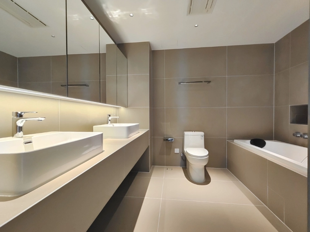 世贸国际公寓C座2单元22F室(8)