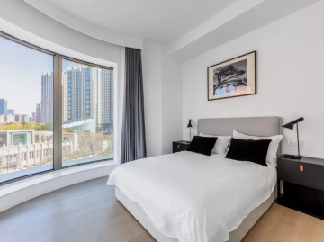 东湖湾西区 (一期和二期)8号2单元703室(8)